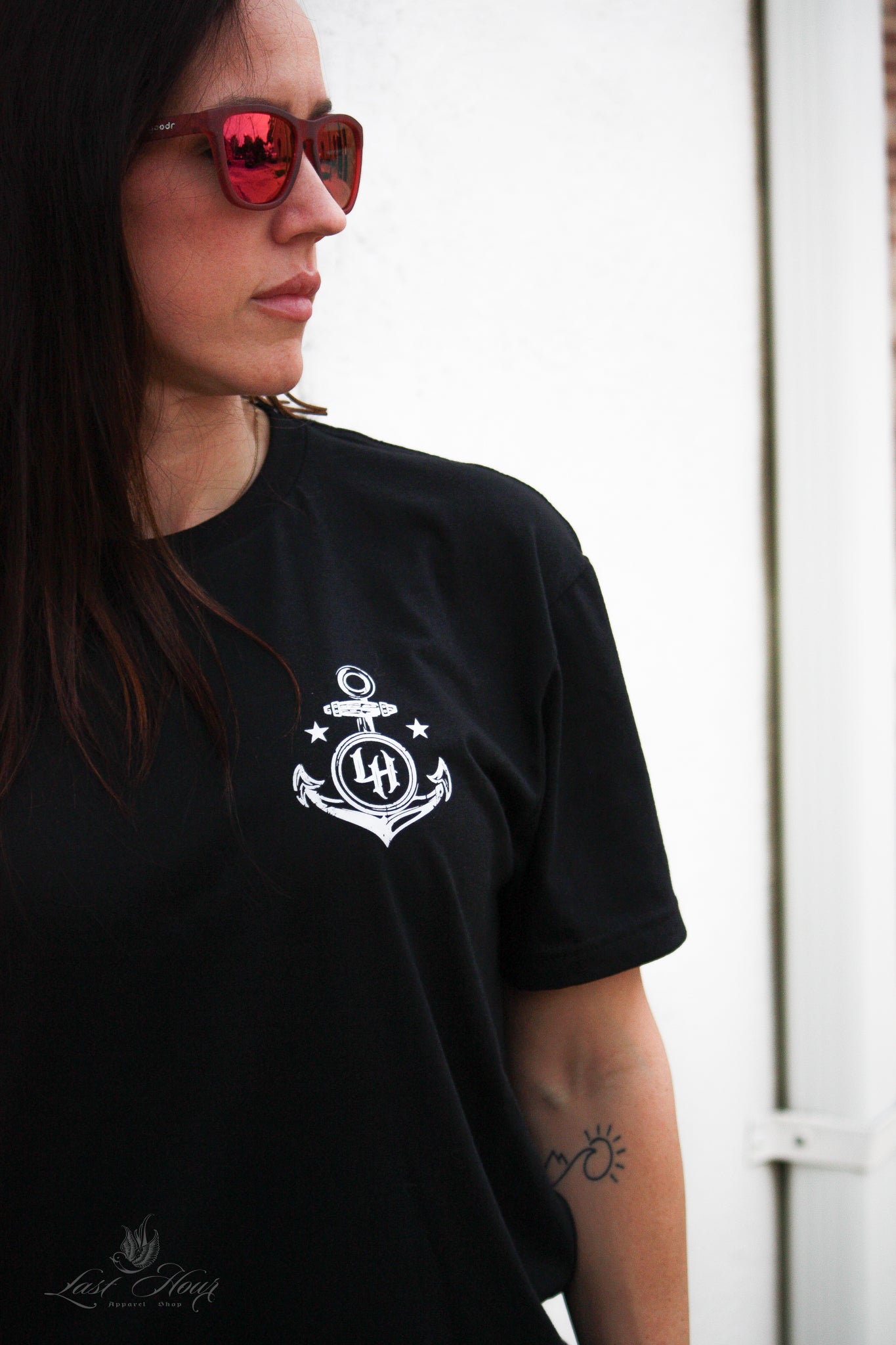 "'Anchor Down" Tee